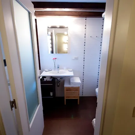 El Abuelo De La Cachava Herberg Gajano