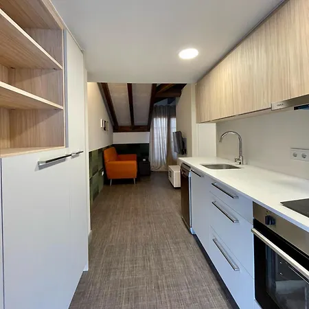 El Abuelo De La Cachava Herberg Gajano