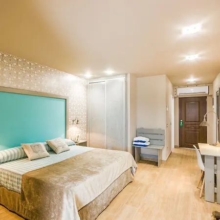 El Abuelo De La Cachava Zajazd Gajano