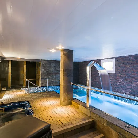 El Abuelo De La Cachava 4*