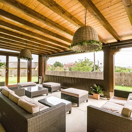 El Abuelo De La Cachava Herberg Gajano